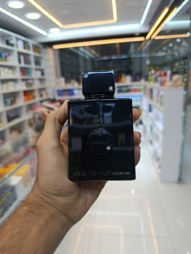 ادکلن ارماف کلاب د نویت اینتنس مردانه مشکی