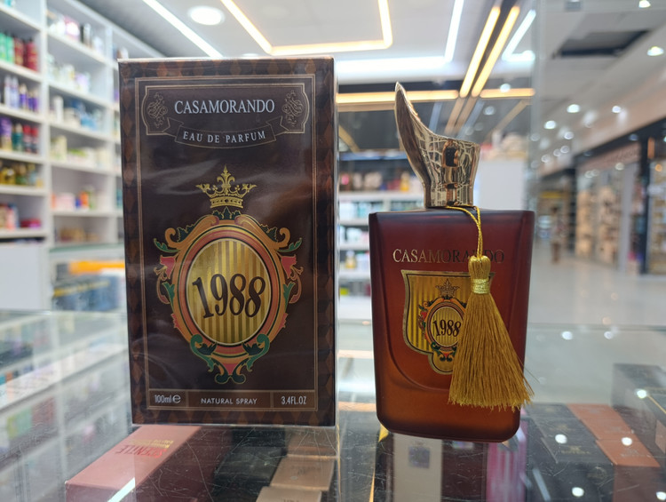 عطر ادکلن کازاموراندو ۱۹۸۸